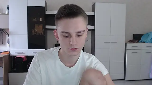 Snapshot of angryzan chatting on January 23, 2025, 10:22 am angryzan online show from January 23, 2025, 10:22 am