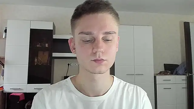 Snapshot of angryzan chatting on January 28, 2025, 10:34 am angryzan online show from January 28, 2025, 10:34 am