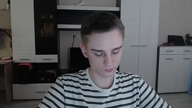 Snapshot of angryzan chatting on February 6, 2025, 10:15 am angryzan online show from February 6, 2025, 10:15 am