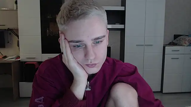 Snapshot of angryzan chatting on February 12, 2025, 7:44 am angryzan online show from February 12, 2025, 7:44 am