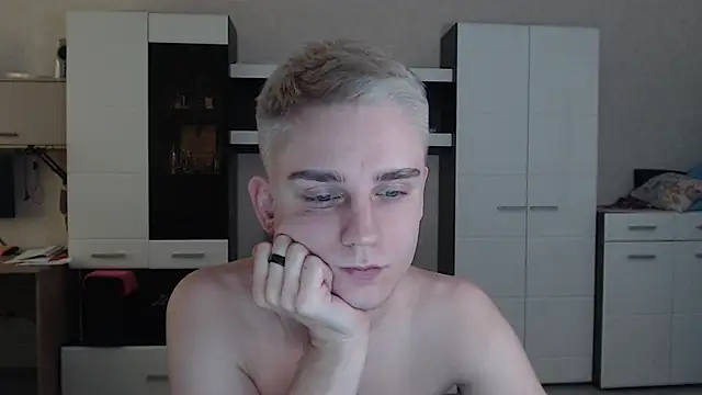 Snapshot of angryzan chatting on February 12, 2025, 10:46 am angryzan online show from February 12, 2025, 10:46 am