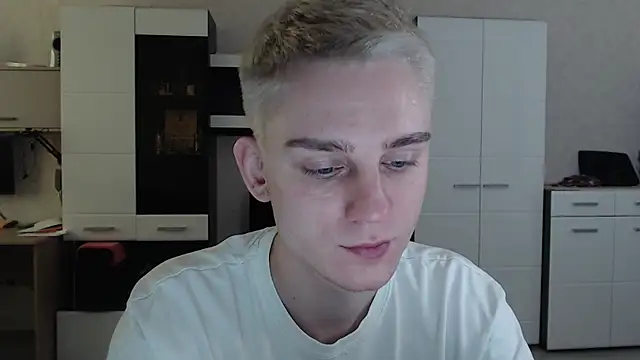 Snapshot of angryzan chatting on February 17, 2025, 7:58 am angryzan online show from February 17, 2025, 7:58 am