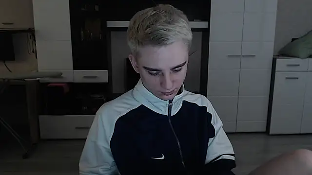 Snapshot of angryzan chatting on March 3, 2025, 5:42 am angryzan online show from March 3, 2025, 5:42 am