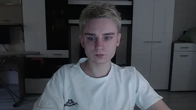 Snapshot of angryzan chatting on March 6, 2025, 4:41 am angryzan online show from March 6, 2025, 4:41 am