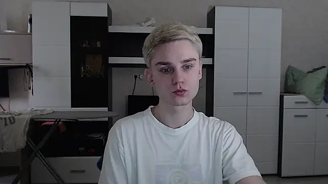 Snapshot of angryzan chatting on March 10, 2025, 4:38 am angryzan online show from March 10, 2025, 4:38 am