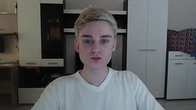 Snapshot of angryzan chatting on March 11, 2025, 8:41 am angryzan online show from March 11, 2025, 8:41 am