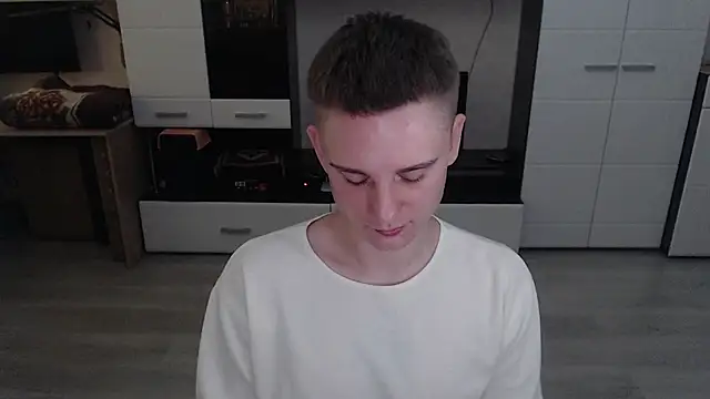 Snapshot of angryzan chatting on October 6, 2025, 5:49 am angryzan online show from October 6, 2025, 5:49 am