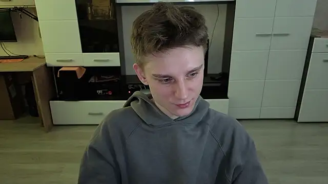 angryzan online show from March 19, 2026, 7:23 am