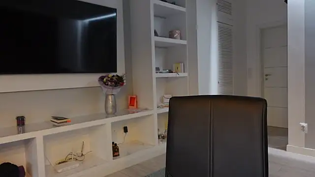 carla italian online show from January 10, 2025, 5:34 pm