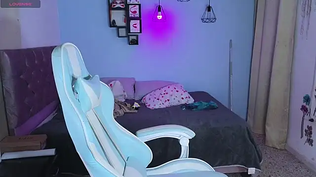 Snapshot of Peggy_Funn chatting on February 27, 2025, 4:09 am Peggy Funn online show from February 27, 2025, 4:09 am