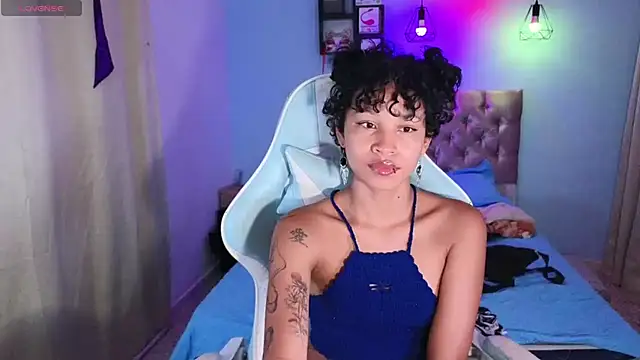 Snapshot of Peggy_Funn chatting on March 12, 2025, 2:09 am Peggy Funn online show from March 12, 2025, 2:09 am