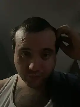 Snapshot of 817raul chatting on March 4, 2025, 10:13 am 817raul online show from March 4, 2025, 10:13 am