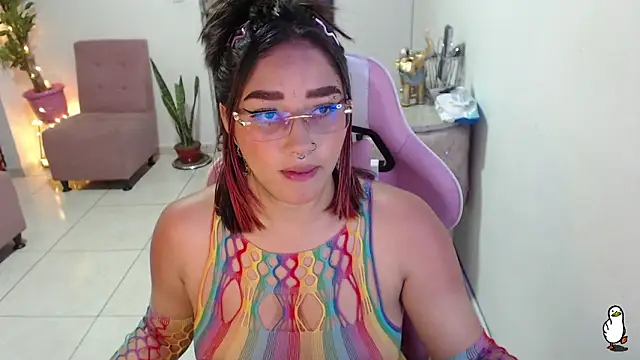 Snapshot of littleangel1_m chatting on January 21, 2025, 8:43 pm littleangel1 m online show from January 21, 2025, 8:43 pm