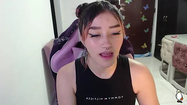 Snapshot of littleangel1_m chatting on October 6, 2025, 9:34 pm littleangel1 m online show from October 6, 2025, 9:34 pm