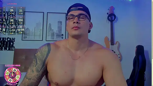 seancarreraa online show from October 14, 2025, 11:55 am