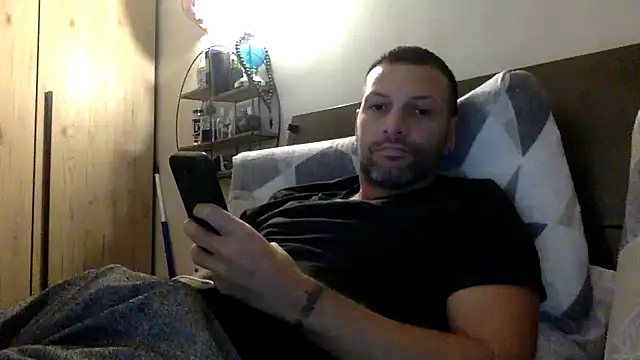 Snapshot of goroasroma90 chatting on November 28, 2025, 4:31 pm goroasroma90 online show from November 28, 2025, 4:31 pm