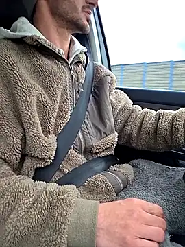 Zeefy online show from March 27, 2026, 9:32 am