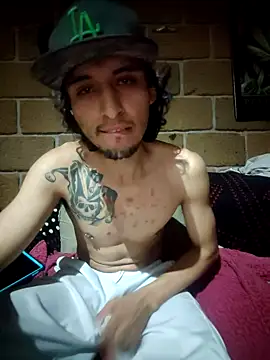 Snapshot of Pitudo20cmm chatting on September 22, 2025, 6:48 am Pitudo20cmm online show from September 22, 2025, 6:48 am