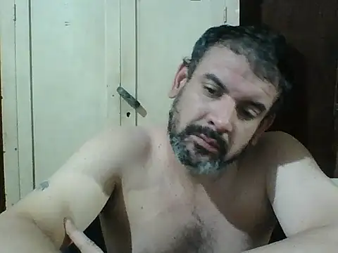 Rodrigo happy online show from October 15, 2025, 2:01 am