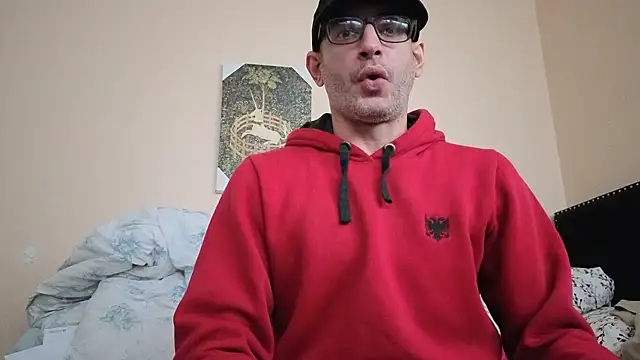 hailzeffn online show from November 15, 2025, 4:36 pm