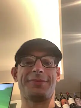 hailzeffn online show from April 1, 2026, 1:41 pm