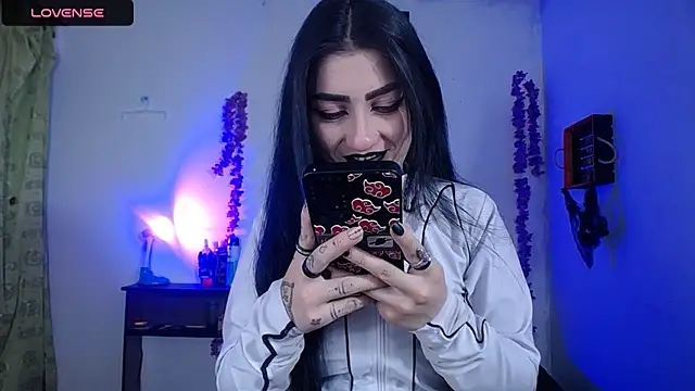 sophy rock online show from December 31, 2024, 6:24 pm