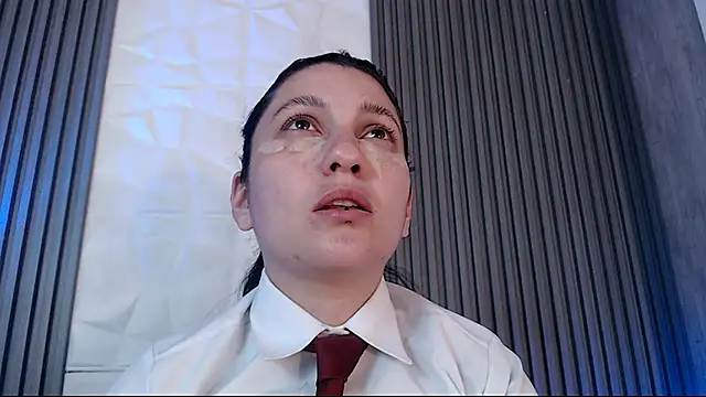 sophy rock online show from September 24, 2025, 4:10 pm