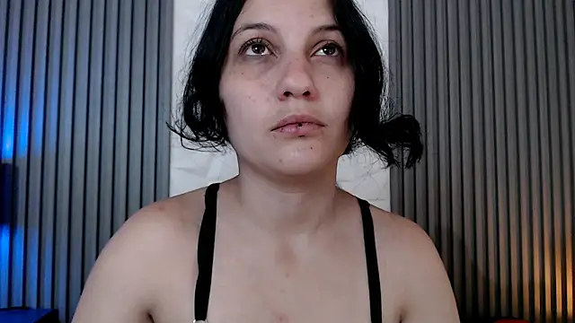 sophy rock online show from October 11, 2025, 3:43 pm