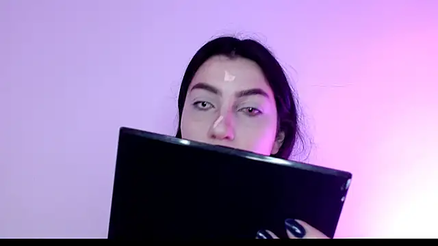 sophy rock online show from November 30, 2025, 3:27 pm