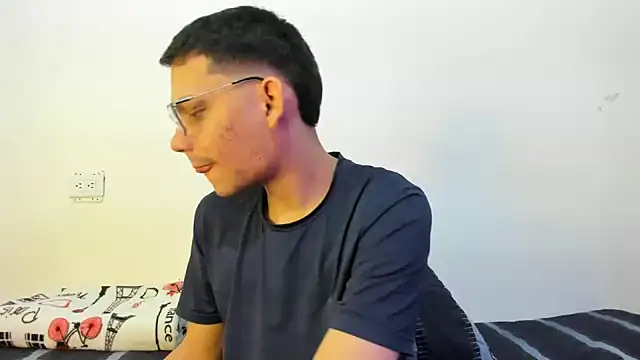 Diego-Monsalve online show from October 17, 2025, 10:34 pm