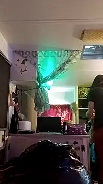 whitetrashdirtyslut online show from February 2, 2026, 3:00 pm