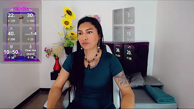khiara moretti online show from March 22, 2025, 11:32 am