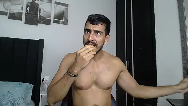 Snapshot of muscle_ares chatting on March 22, 2025, 12:25 pm muscle ares online show from March 22, 2025, 12:25 pm