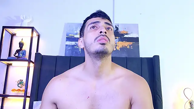 Snapshot of muscle_ares chatting on April 17, 2026, 11:08 pm muscle ares online show from April 17, 2026, 11:08 pm