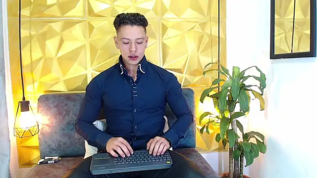 Baxter Dex online show from December 8, 2024, 6:11 am