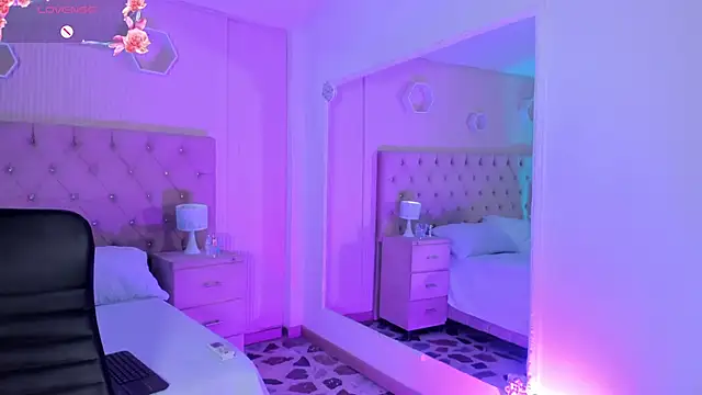 Agathaargent  online show from October 16, 2025, 10:16 am