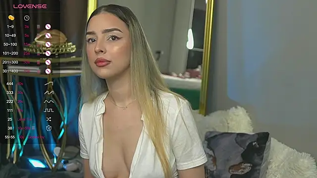 ScarletColes online show from December 13, 2024, 11:39 pm