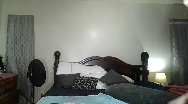 sonowhite online show from March 7, 2025, 3:07 pm