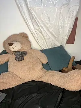 kitty  blackgl online show from April 13, 2026, 12:16 am