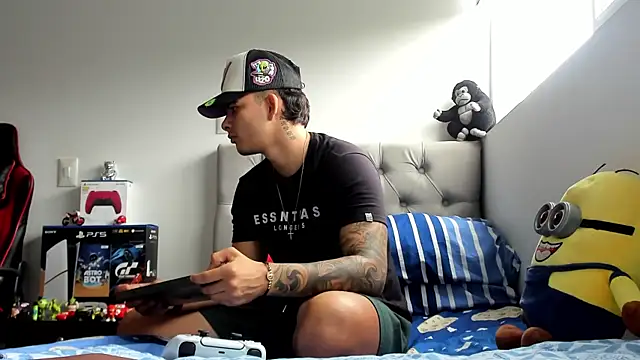 jacob firexx online show from October 25, 2025, 1:18 pm