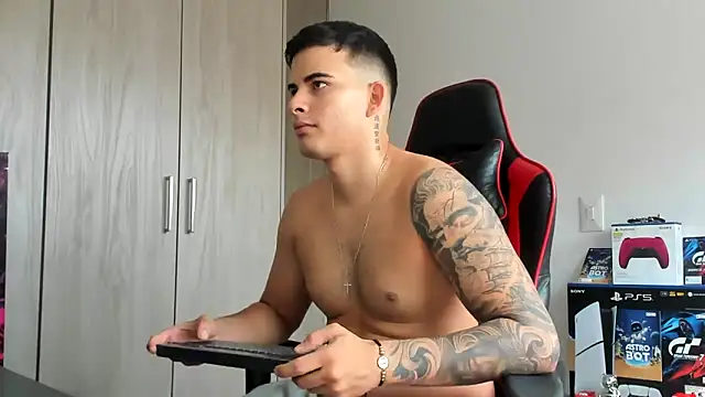 jacob firexx online show from November 4, 2025, 6:18 pm