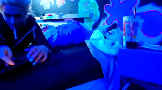 Snapshot of watermellonpussy chatting on December 9, 2024, 4:12 am watermellonpussy online show from December 9, 2024, 4:12 am