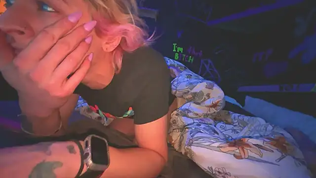 Snapshot of watermellonpussy chatting on January 6, 2025, 10:57 am watermellonpussy online show from January 6, 2025, 10:57 am