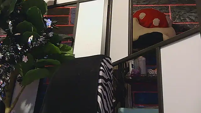 Snapshot of watermellonpussy chatting on October 12, 2025, 2:43 am watermellonpussy online show from October 12, 2025, 2:43 am