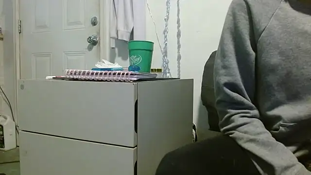 watermellonpussy online show from April 12, 2026, 1:32 am