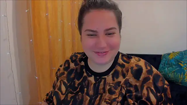  madalexa  online show from December 24, 2024, 6:50 pm