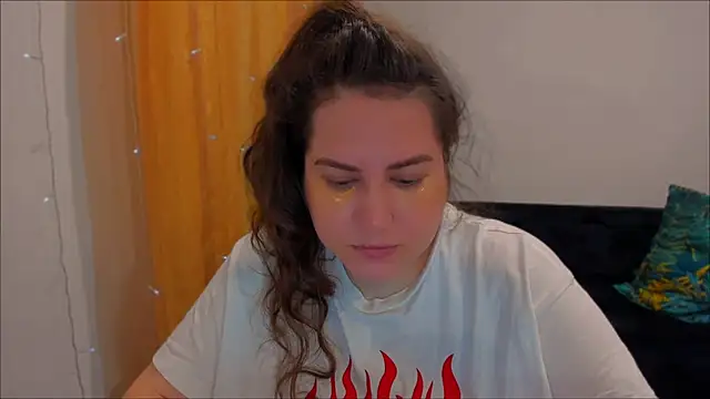  madalexa  online show from December 29, 2024, 3:13 pm