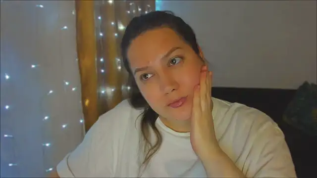  madalexa  online show from September 19, 2025, 10:43 pm