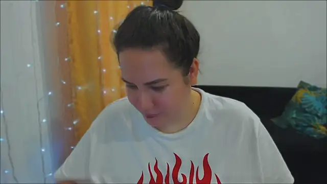  madalexa  online show from October 3, 2025, 1:52 pm