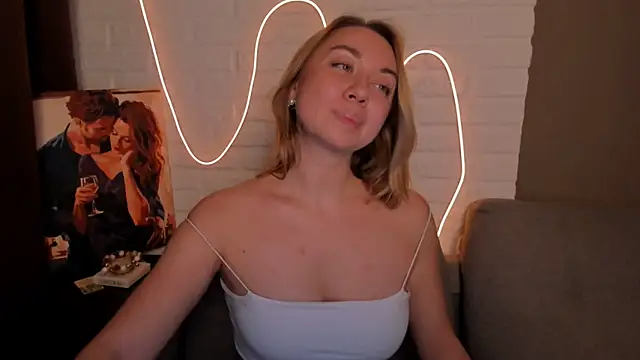 Snapshot of DanielaWisse chatting on December 11, 2024, 11:32 pm DanielaWisse online show from December 11, 2024, 11:32 pm